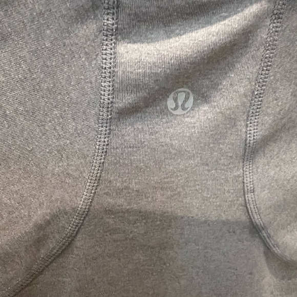 Lululemon define jacket - RARE!  6 - Picture 4 of 4